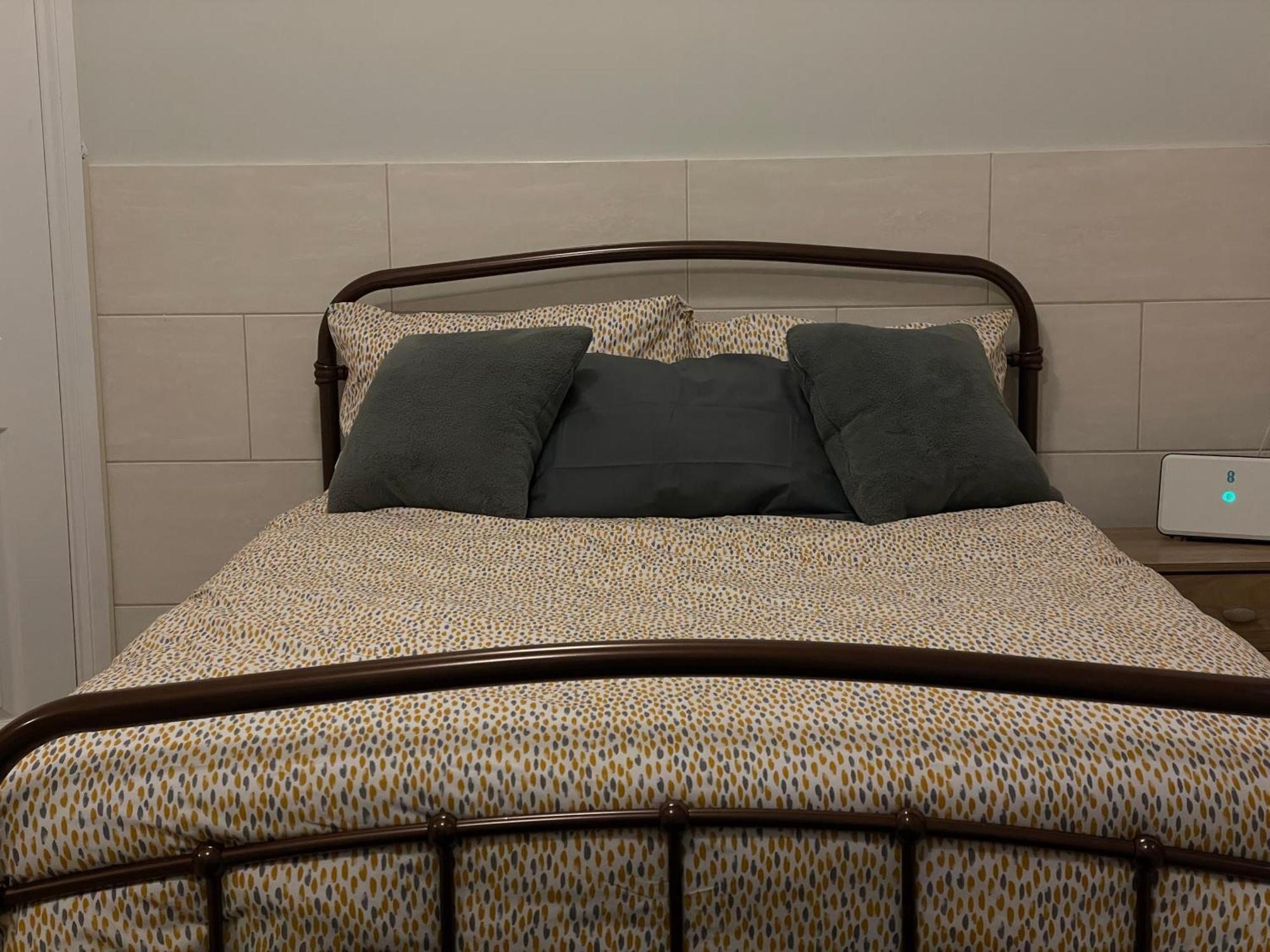 Appartamento Beanies Lornestreet Four Bed House Swindon Esterno foto