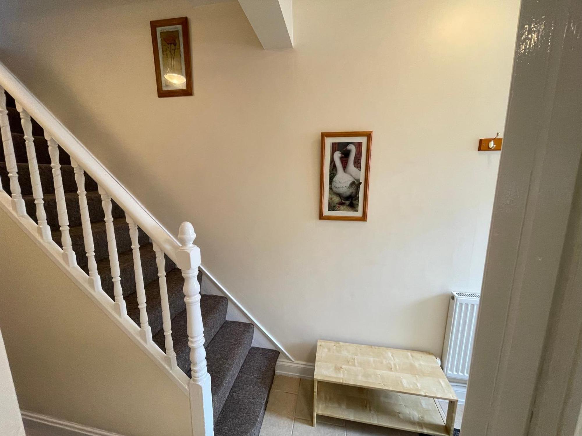 Appartamento Beanies Lornestreet Four Bed House Swindon Esterno foto
