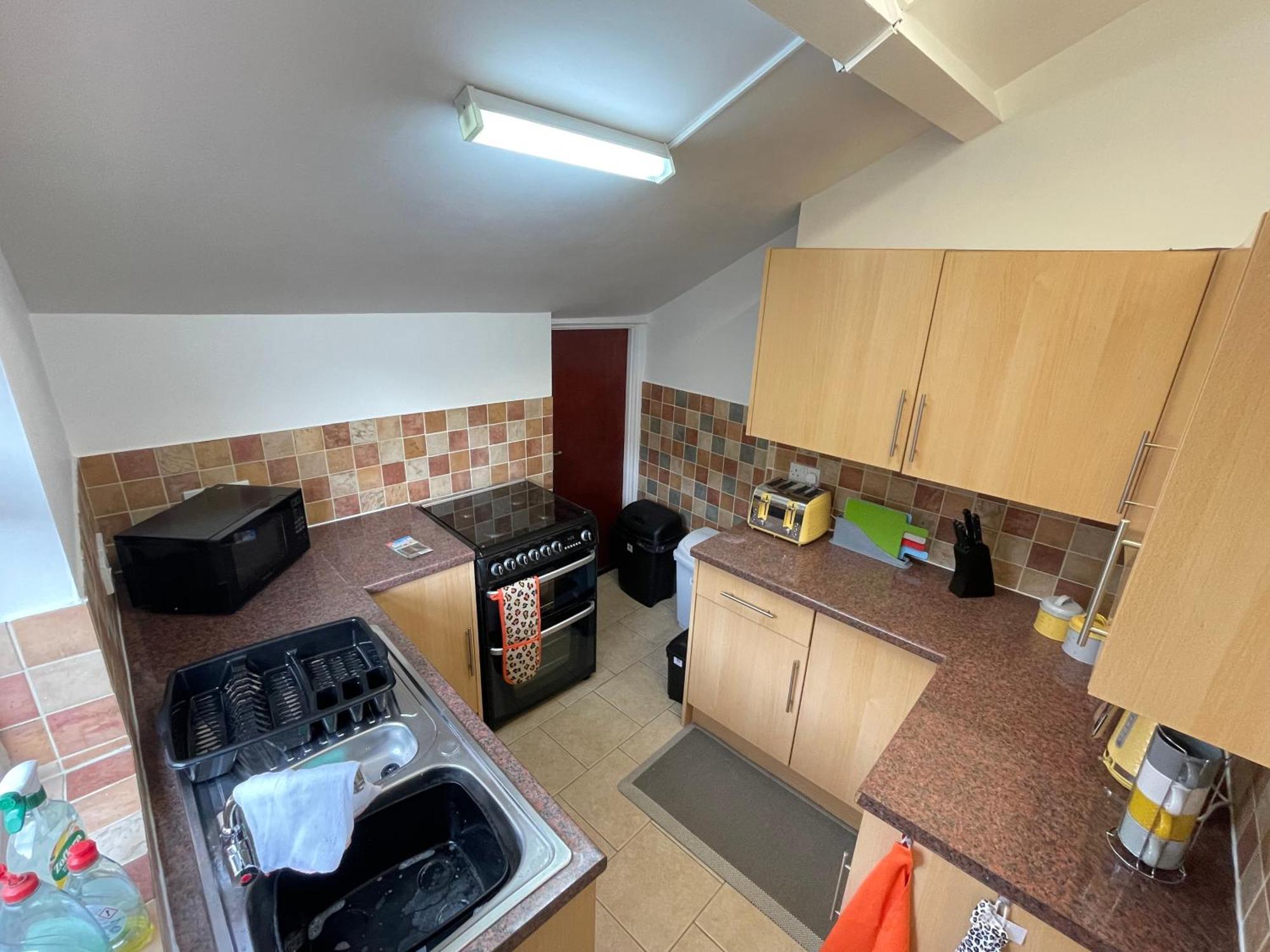 Appartamento Beanies Lornestreet Four Bed House Swindon Esterno foto